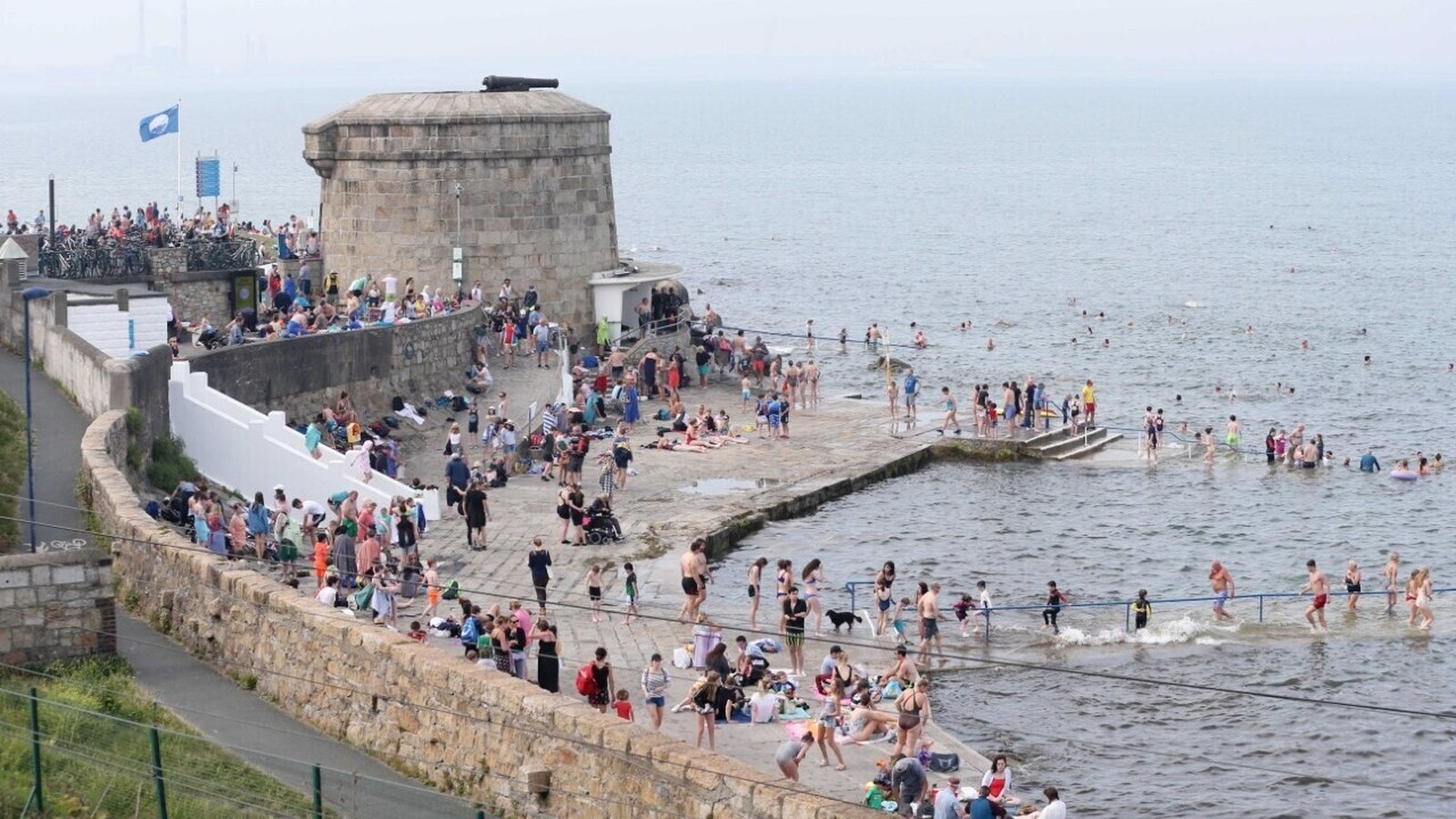 Swimming ban in place at Seapoint beach in south Dublin