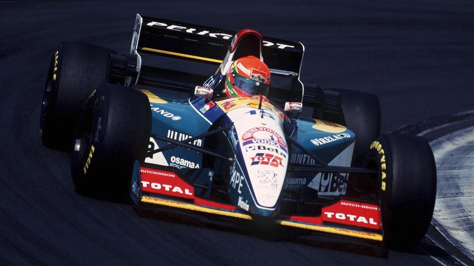 Image - Eddie Irvine driving for Jordan in 1995