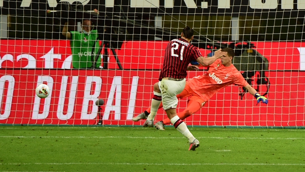 Zlatan Ibrahimovic scores from the penalty spot for AC Milan
