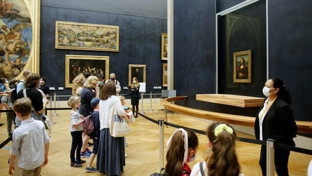 louvre