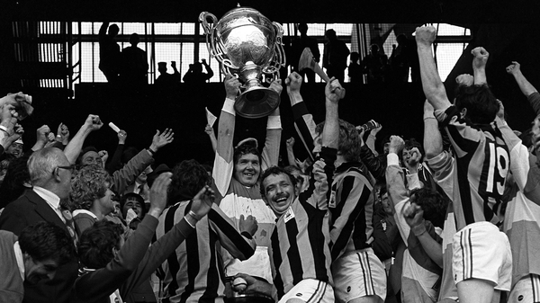 Offaly captain Padraig Horan lifts the Bob O'Keeffe cup in 1980