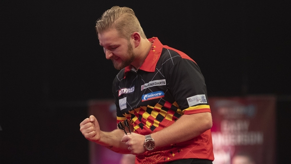 Dimitri van den Bergh is into the final in his first World Matchplay appearance