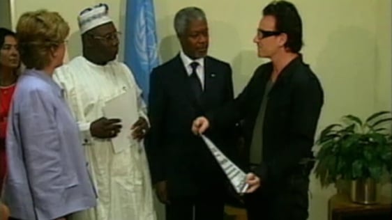 Bono at UN Millennium Summit in 2000.