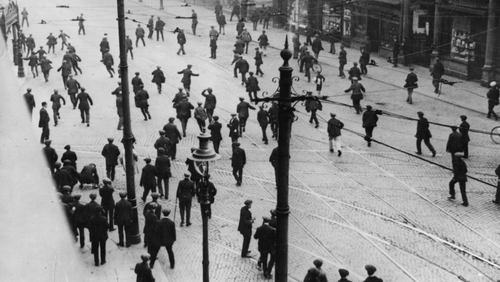 Clashes occur between unionist shipyard workers and striking republicans on York Street, Belfast in September 1920. Photo: Hulton Archive/Getty Images