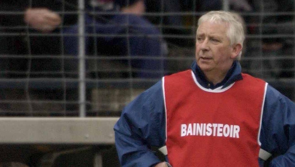 Paddy Doyle - managing Sarsfields in 2001