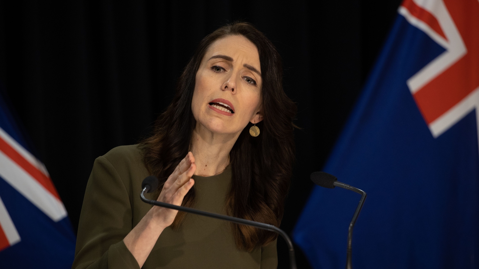 New Zealand PM delays election after virus return