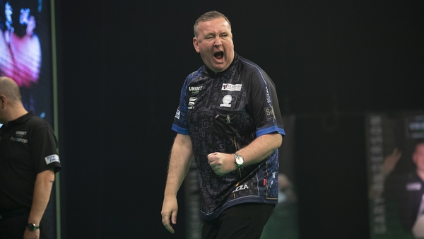 Glen Durrant is three points clear at the top of the table