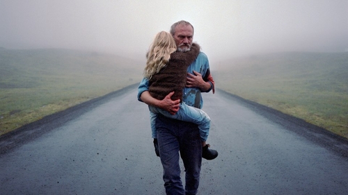 Ingvar Sigurdsson and Ída Mekkín Hlynsdóttir in A White, White Day