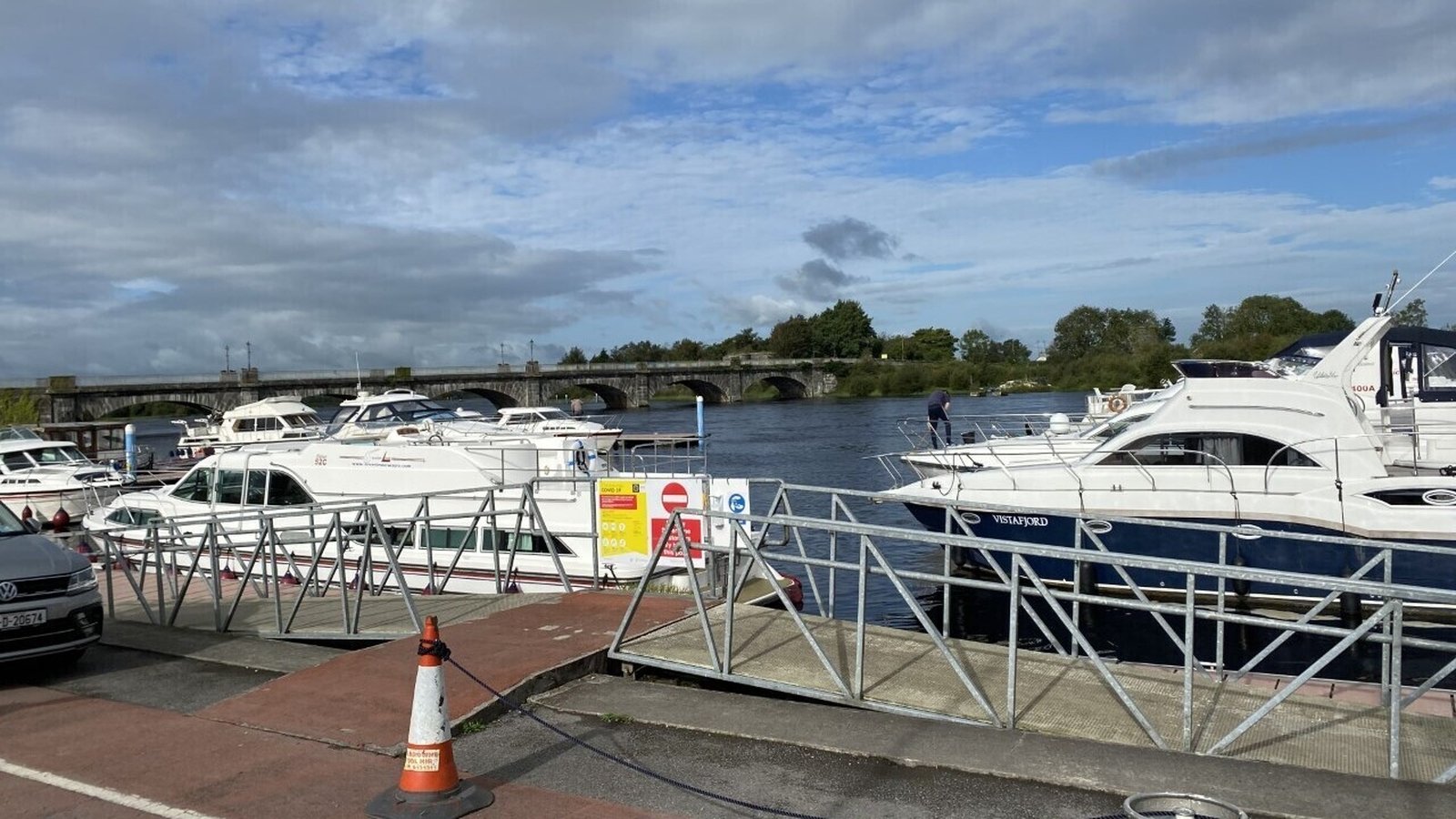 'Staycationers' boosting Shannon boat hire business