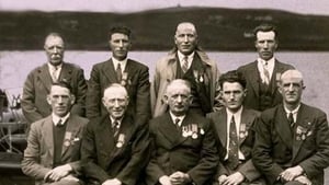 The crew of the Arranmore Lifeboat, with their medals from Dutch Government
