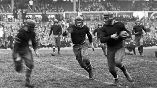 New York Giants running back Heinie Benkert in action against the Rochester Jeffersons in November 1925
