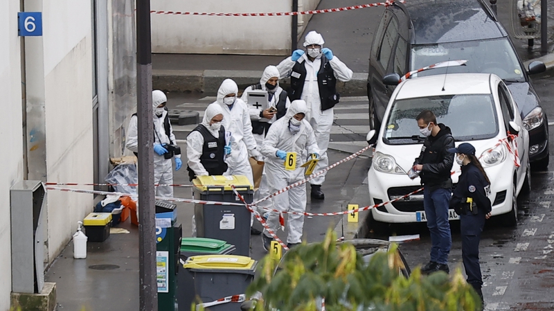 Seven held after two injured at former Hebdo office