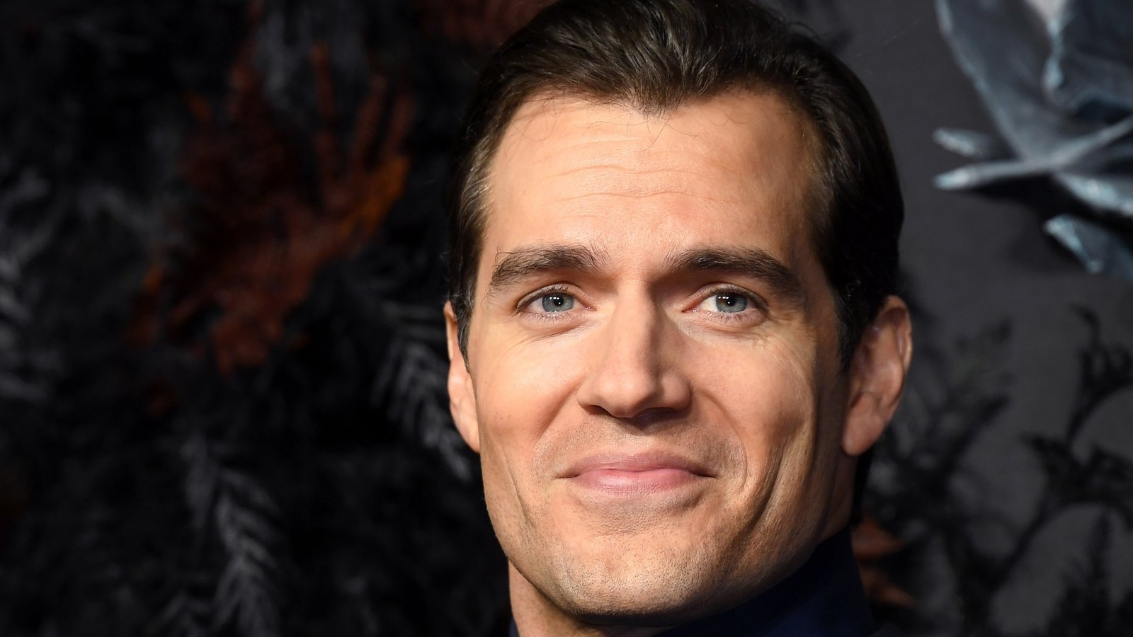 Henry Cavill Is Back As Superman! Officially Confirms His Return Saying  It's A Very Small Taste Of What's To Come