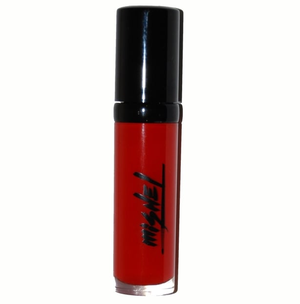 Mishel Makeup Luxurious Lipgloss in Vivid Desire