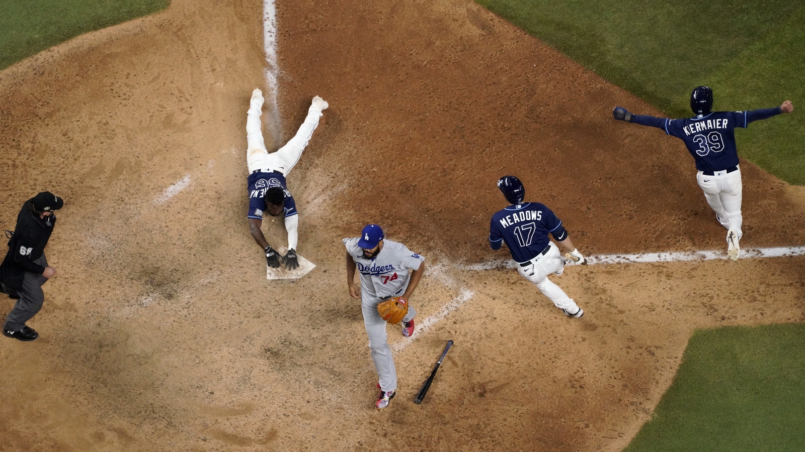 MLB Tampa Bay Rays nab incredible World Series victory