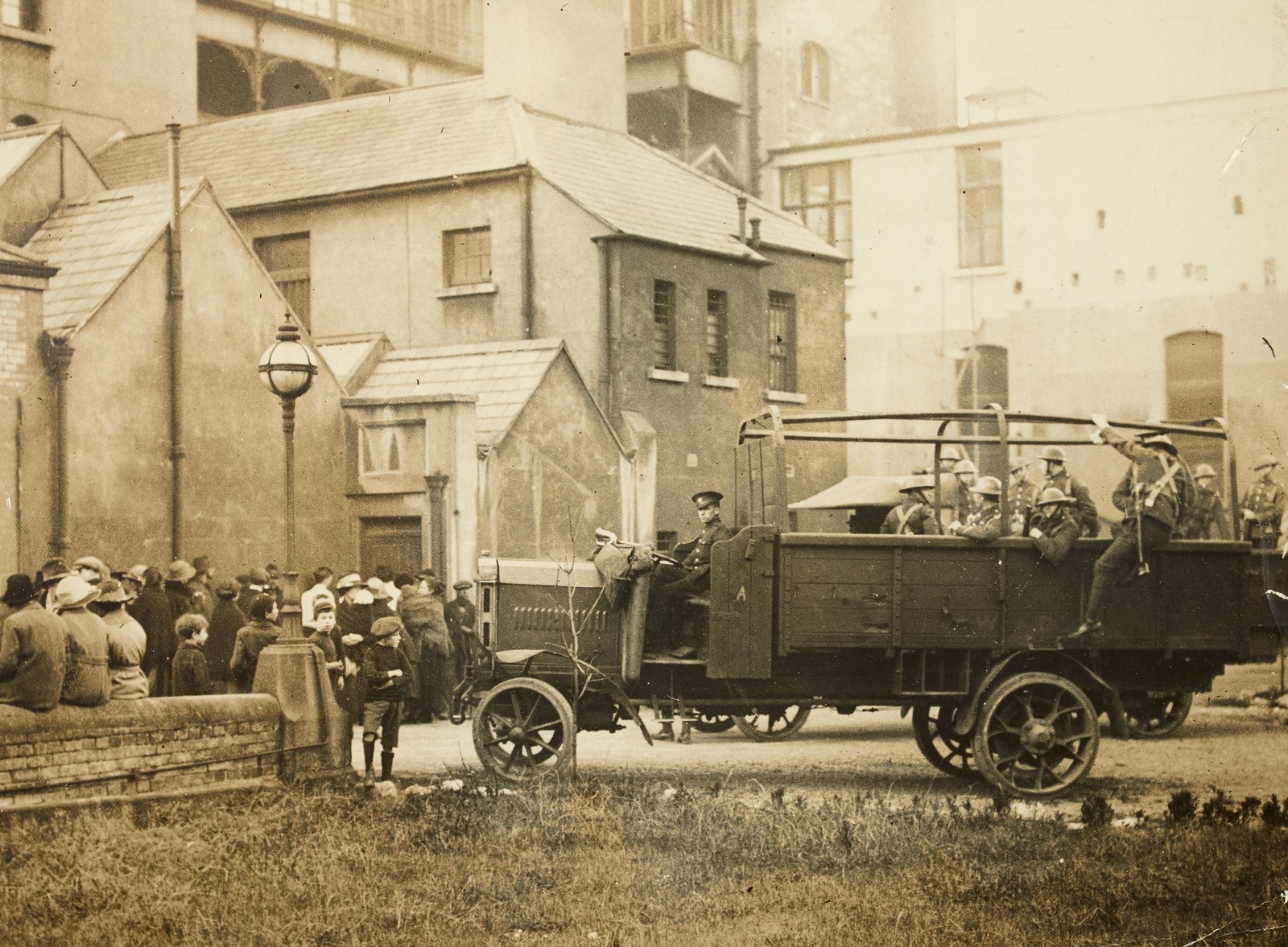 Image - Military and victims' friends in the grounds of Jervis Street Hospital during the Military enquiry into the Croke Park shootings on November 24 1920. Image courtesy of National Library of Ireland