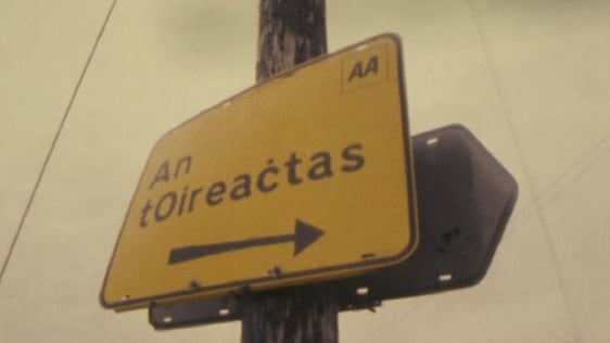 AA sign for Oireachtas na Gaeilge, County Donegal (1980)