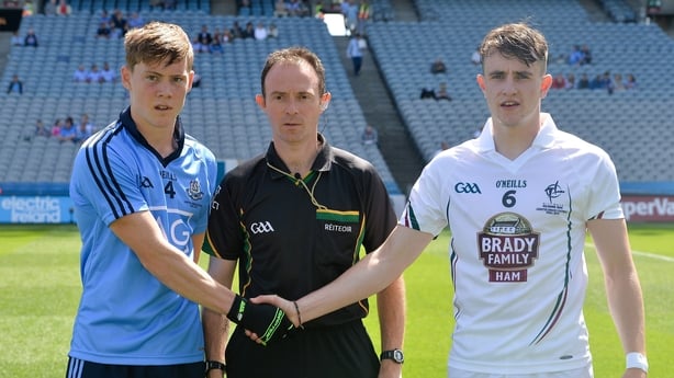 Dublin captain Con O'Callaghan, Kildare captain Paul Mescal, and referee John Hickey. Picture credit: Ray McManus/SPORTSFILE via Getty Images)