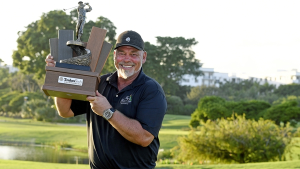 Darren Clarke with the prize