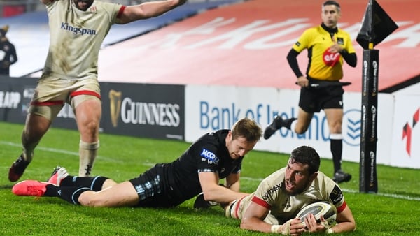 Sean Reidy scores his side's fifth try during