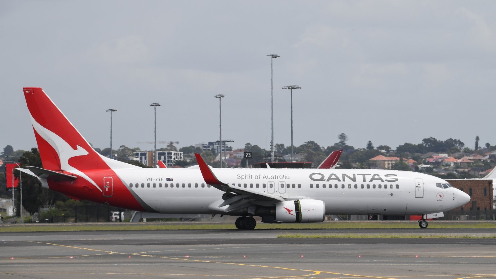 Qantas to switch domestic fleet to Airbus