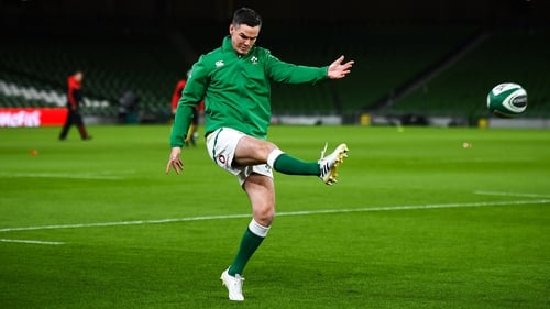 Johnny Sexton says he is close to agreeing a new contract with the IRFU