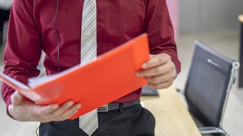 Under the new public service deal, workers will get a general round increase worth 1% of gross pay or €500 per year, whichever is the greater, on 1 October