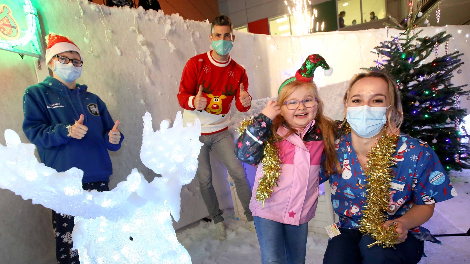 Rob Kearney lights up CHI Crumlin for Christmas