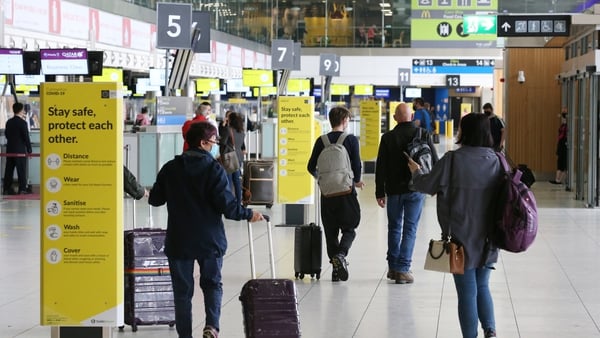 A total of 380,700 people came to Ireland and 428,600 people departed the country in July (Pic: RollingNews.ie)
