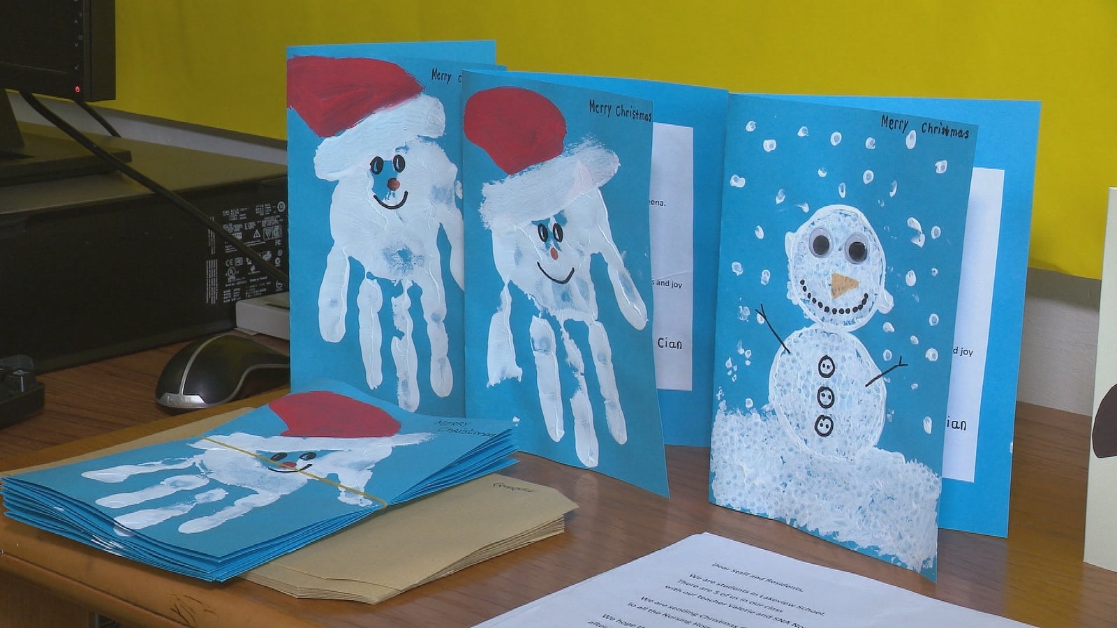 Galway students send Christmas cards to nursing homes