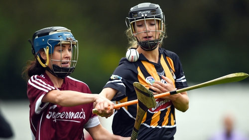 Tara Kenny, left, up against Kilkenny's Stacey Quirke in 2017