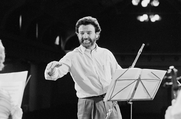 James Galway Conducts at the RDS in Dublin. Filmed in September 1980 and broadcast in January 1981.