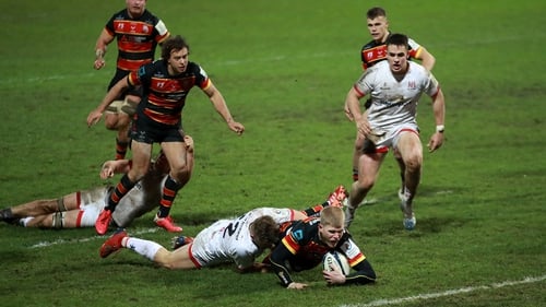 George Barton of Gloucester dives over to score the match-winning try
