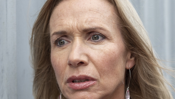 Caitríona is worried O'Shea is after her but she actually clears Tadhg's name