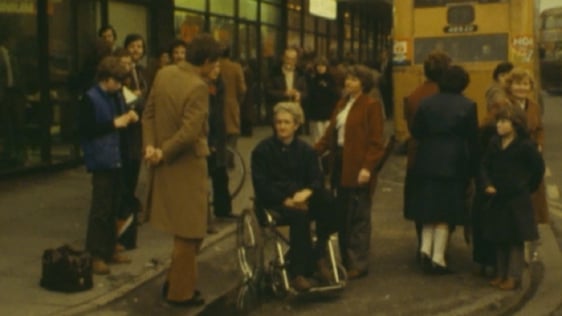 Martin Rainsford and Noeleen Mullen with RTE reporter Colum Kenny, Limerick (1981)