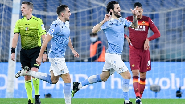 Luis Alberto celebrates making it 2-0 to Lazio against Roma