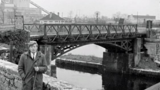 Mike Burns reports on plans for bridges over the River Shannon (1966)