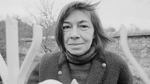 Author Patricia Highsmith at her home in Moncourt in France in 1976. Photo: Jacques Pavlovsky/ Sygma via Getty Images