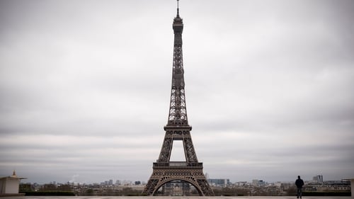 The monument's signature 'Eiffel Tower brown' will be replaced by a yellow-brown colour