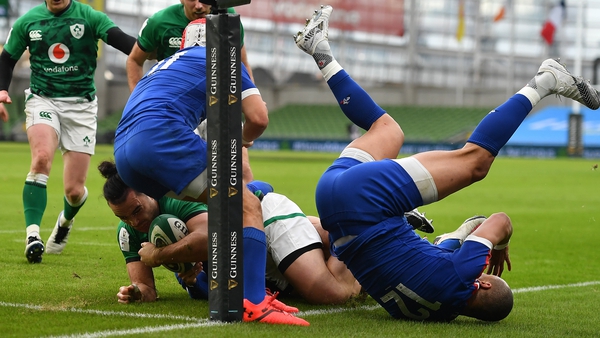 James Lowe came close to a first-half try for Ireland