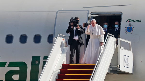 Pope Francis bids farewell at Baghdad's airport
