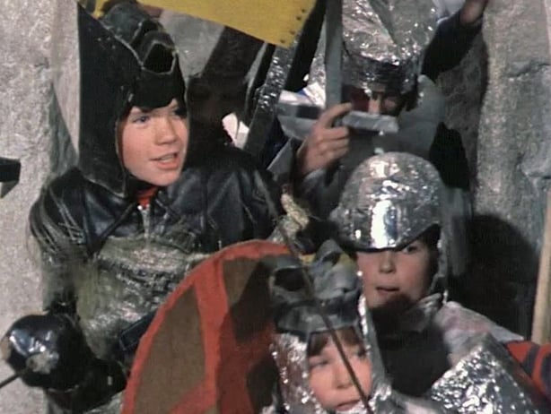 Cahir Castle Reenactment on Youngline (1981)