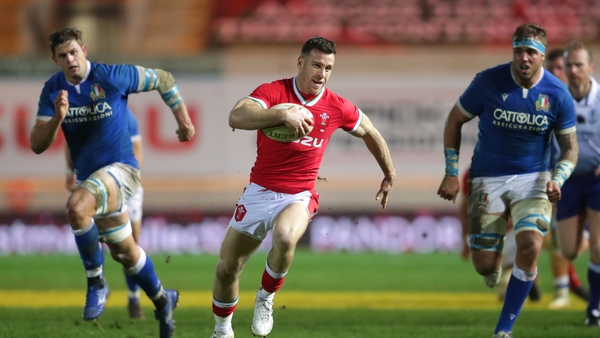Gareth Davies in action against Italy in the Autumn Nations Cup