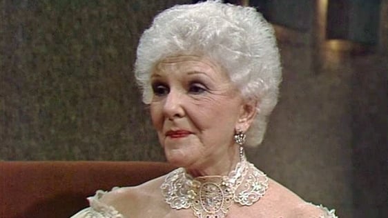 Actor and Singer, Mary Martin on The Late Late Show (1981)