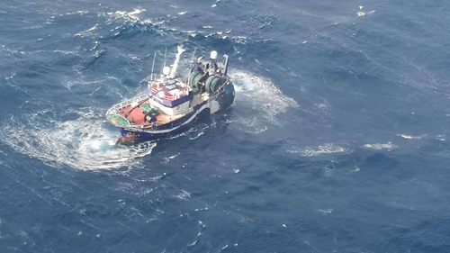 Fishing trawler sinks off Cork coast