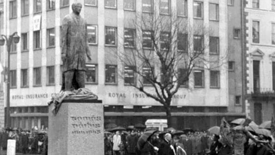 Thomas Davis Statue Unveiled (1966)
