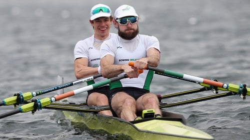 Paul O'Donovan (R) and Fintan McCarthy impressed in their heat