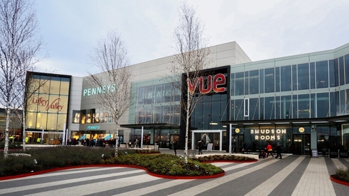 The proposed extension is to be anchored by two large retail units to either side of the public plaza