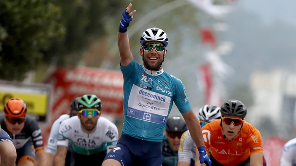 Mark Cavendish celebrates stage victory at the finish line