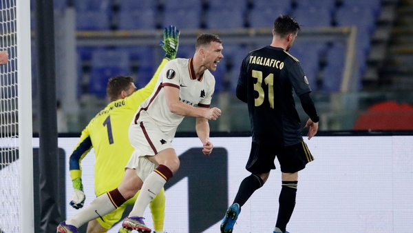 Dzeko celebrates his crucial Roma equaliser